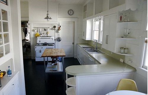 кухонная мебель с барной стойкой